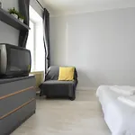 Otel Budget By Hi5 - Oktober 6 Str 4