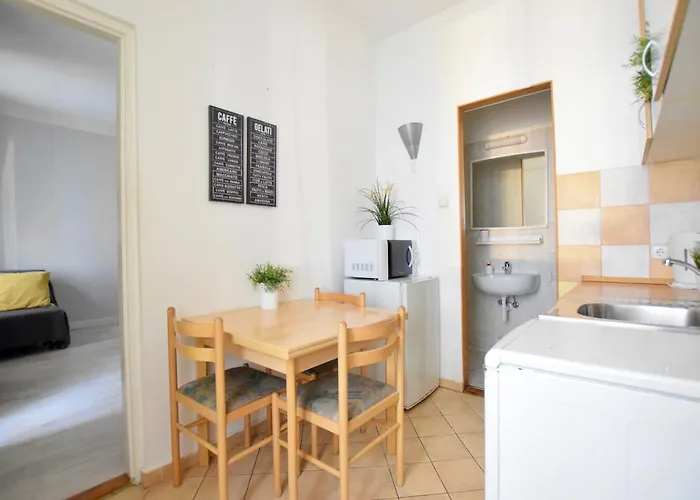 Hotel Budget By Hi5 - Október 6 Str 4 Budapest