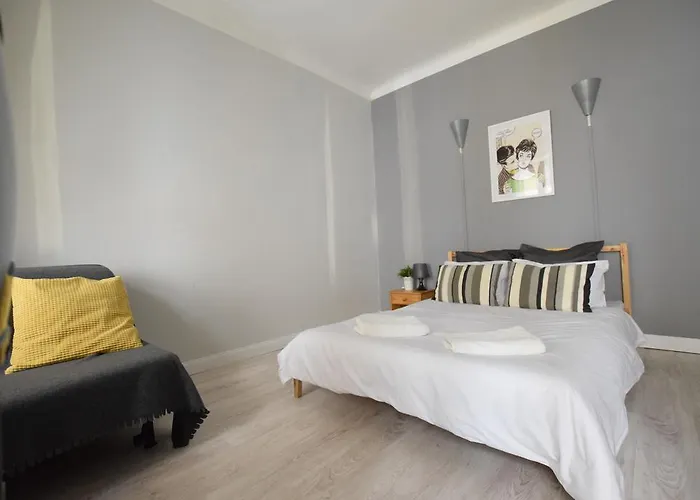 Hotel Budget By Hi5 - Október 6 Str 4 *
