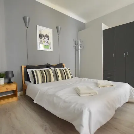 Budget By Hi5 - Oktober 6 Str 4 Apartment *